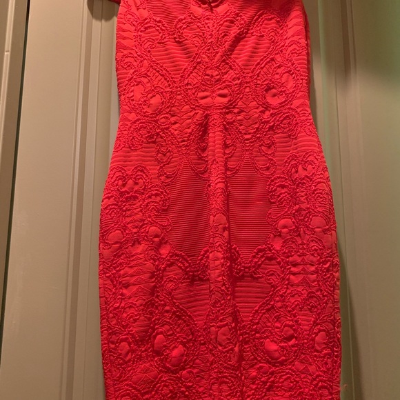 Off Shoulder Tight and Curve Enhancing Red Dress - Picture 8 of 10